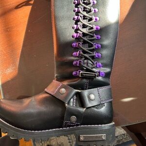 Milwaukee Rider Motorcycle Boot with Purple Lace Hardware